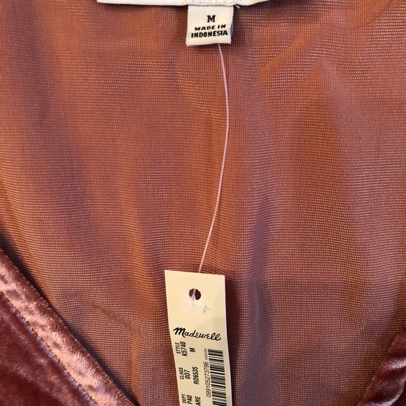 Madewell Velvet Tulip Sleeve Ruffle Top - Picture 6 of 7